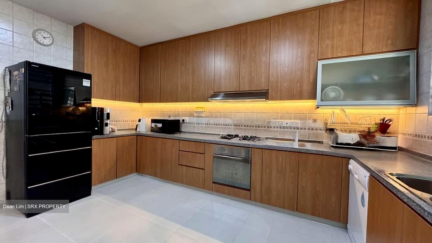 Pinewood Grove (D25), Terrace #582363771